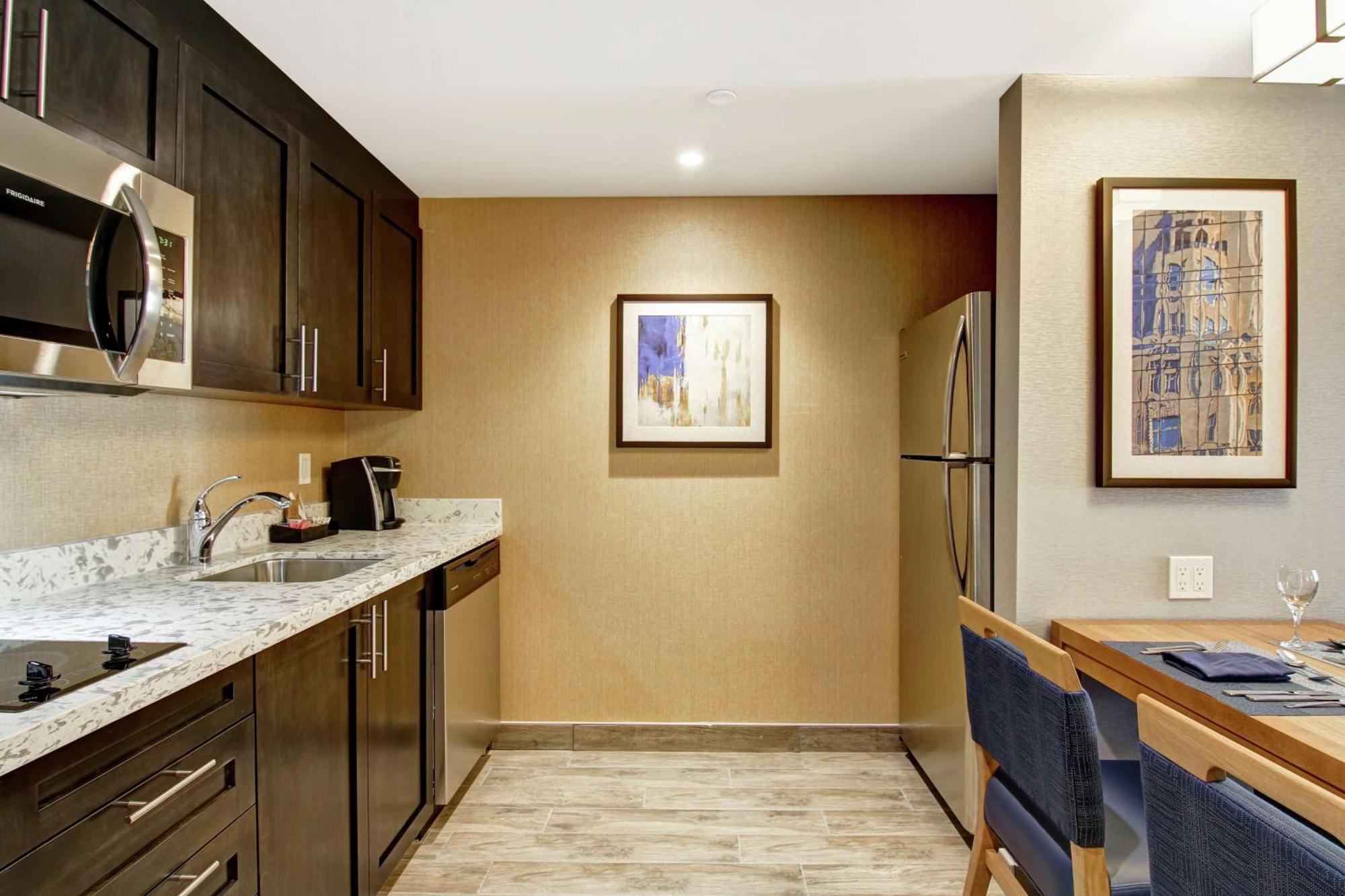 Homewood Suites By Hilton Ottawa Kanata Экстерьер фото